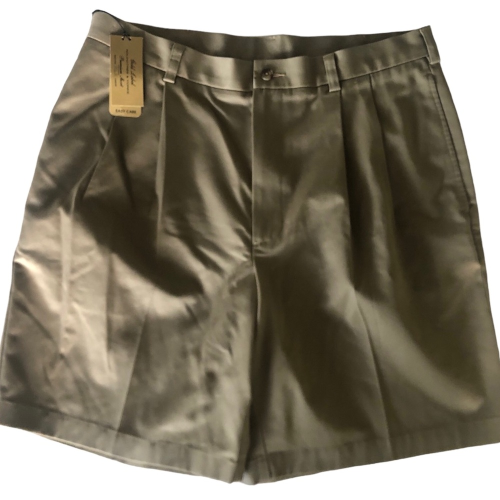 NWT Roundtree and Yorke Men’s Chino Shorts